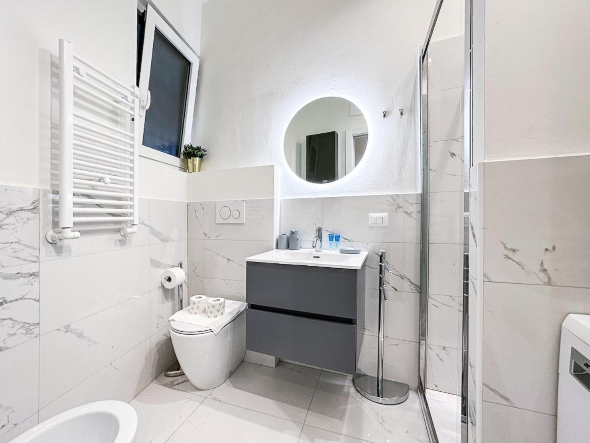 Design Apartment - Spadolini, Campus Bocconi Милан Экстерьер фото