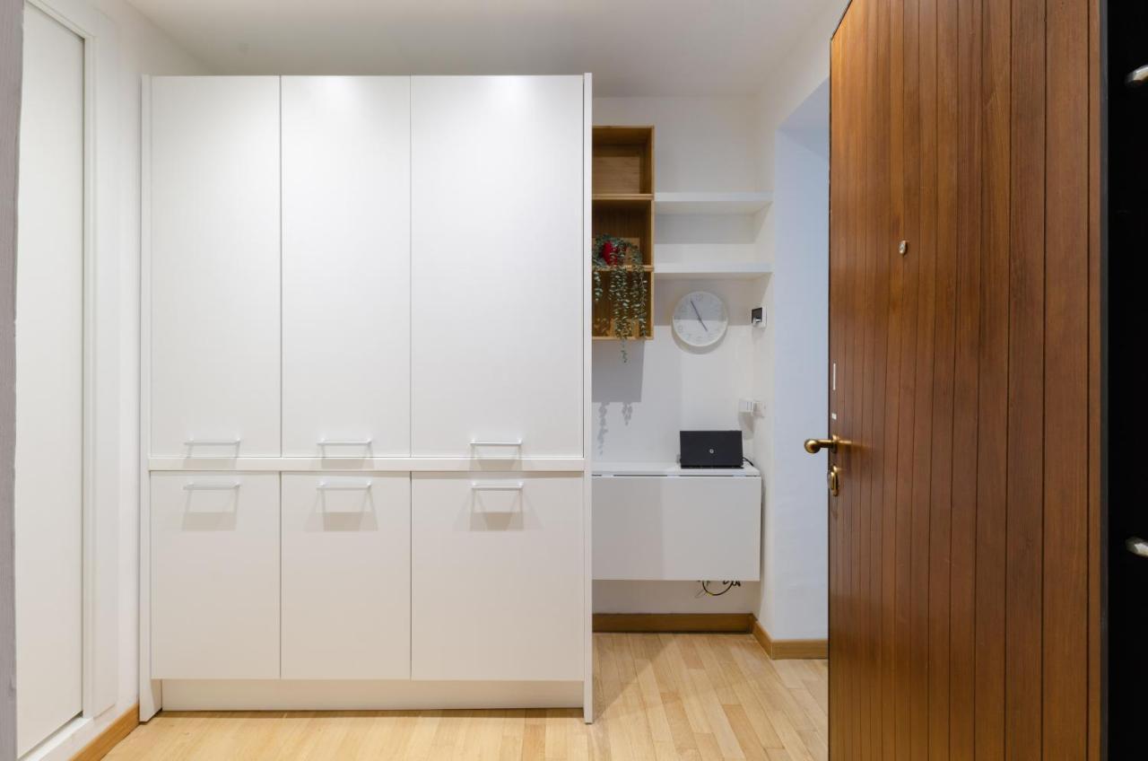 Design Apartment - Spadolini, Campus Bocconi Милан Экстерьер фото