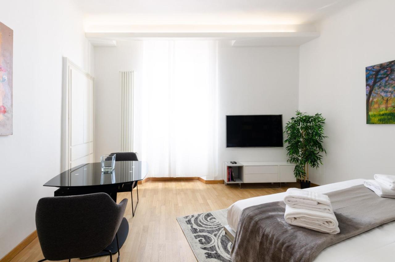 Design Apartment - Spadolini, Campus Bocconi Милан Экстерьер фото